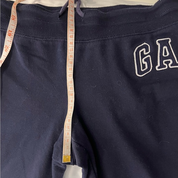 GAP Charcoal Joggers - Picture 5 of 8